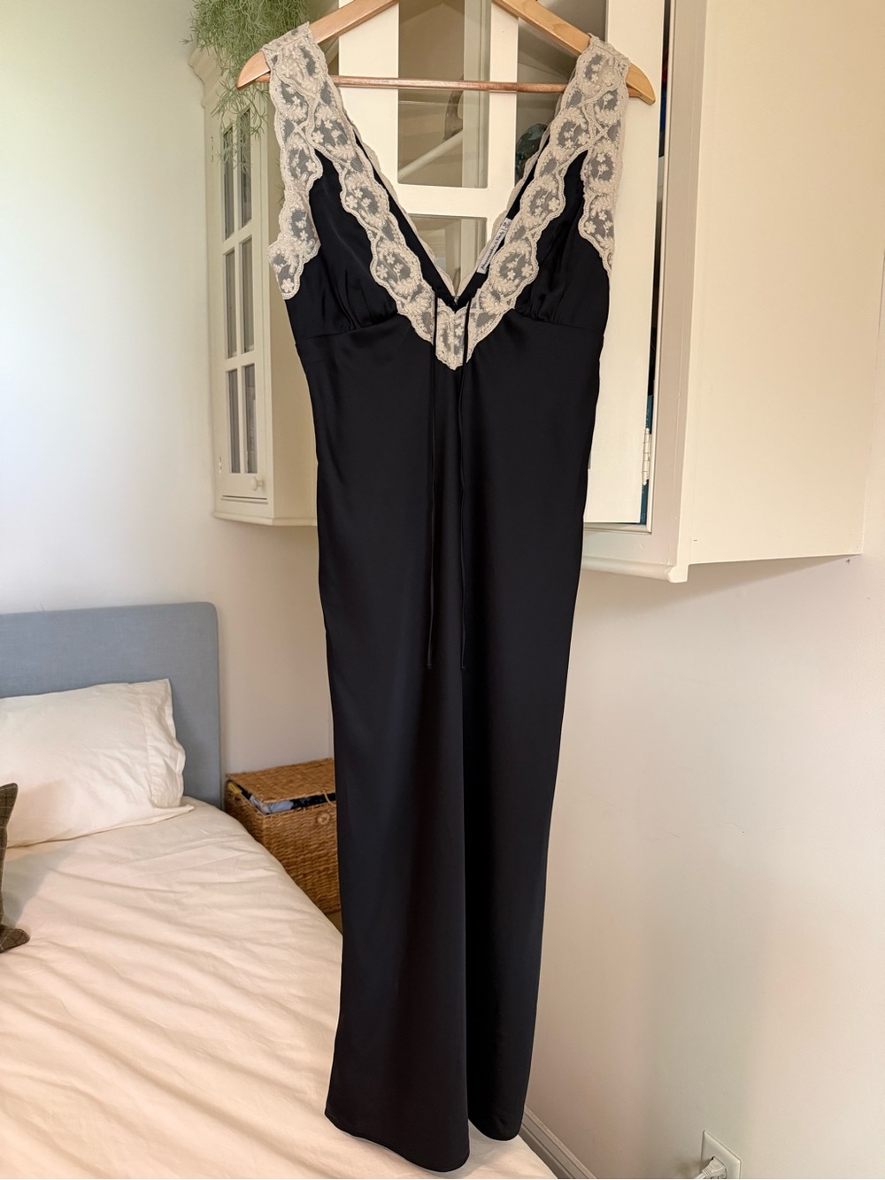 NWOT! Abercrombie & Fitch Black Satin Contrast Lace Trim Midi Slip Dress Small P